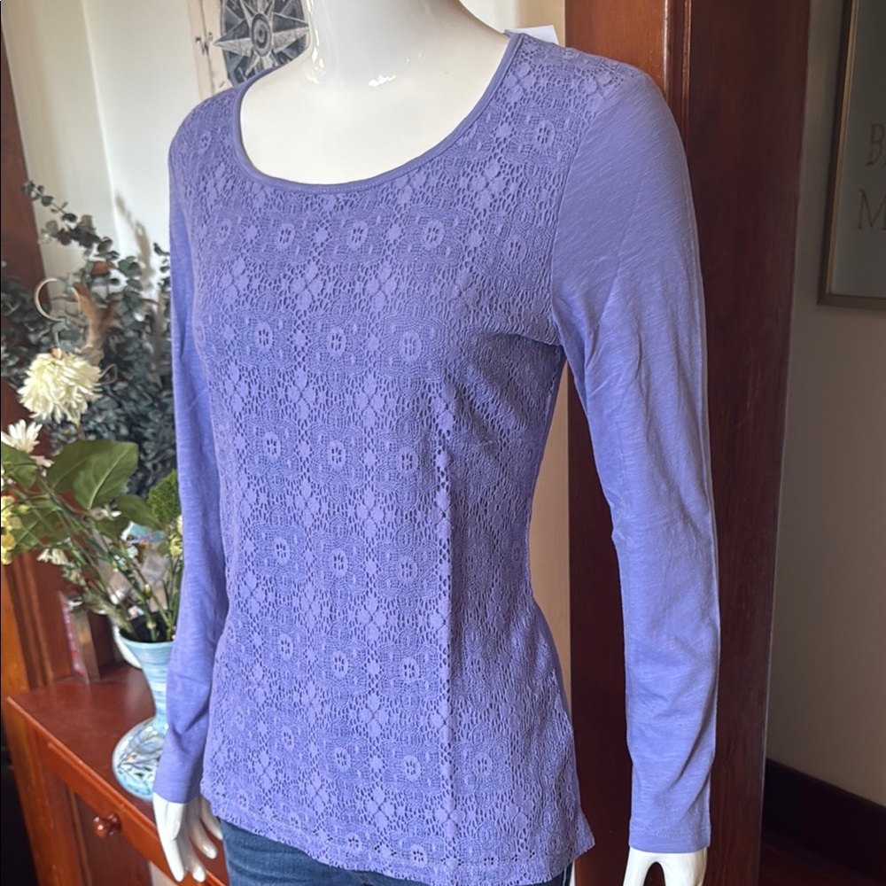 NWT northern reflections size small Elegant Purple Lace Women's Top